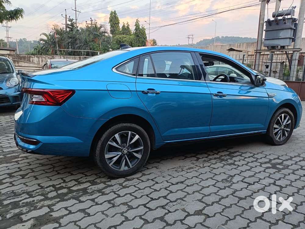 Skoda Slavia 1.0 Tsi Style At, 2023, Petrol