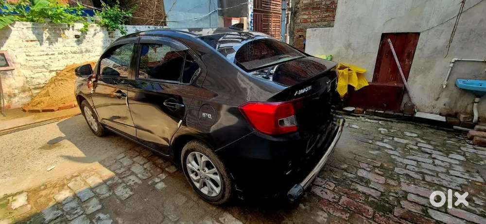 Honda Amaze 2019 Top Varient Petrol 65000 Km Driven