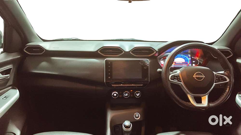 Nissan Magnite 1.0 Xv Premium, 2021, Petrol