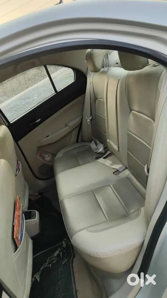 Maruti Suzuki Dzire 2017 Petrol 101000 Km Driven