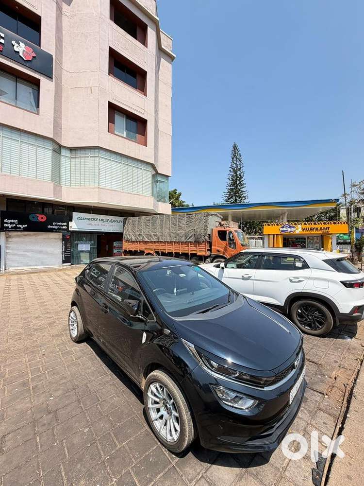 Tata Altorz Xz+ Dark Edition Petrol Car 2022