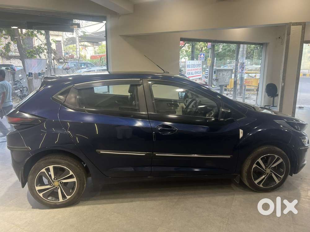 Tata Altroz 1.2 Xz Plus Rtn Dct, 2022, Petrol