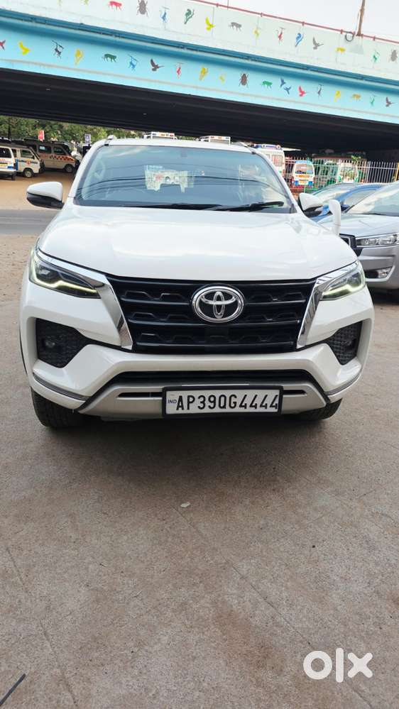 Toyota Fortuner 4x2 Mt 2.8 Diesel, 2022, Diesel
