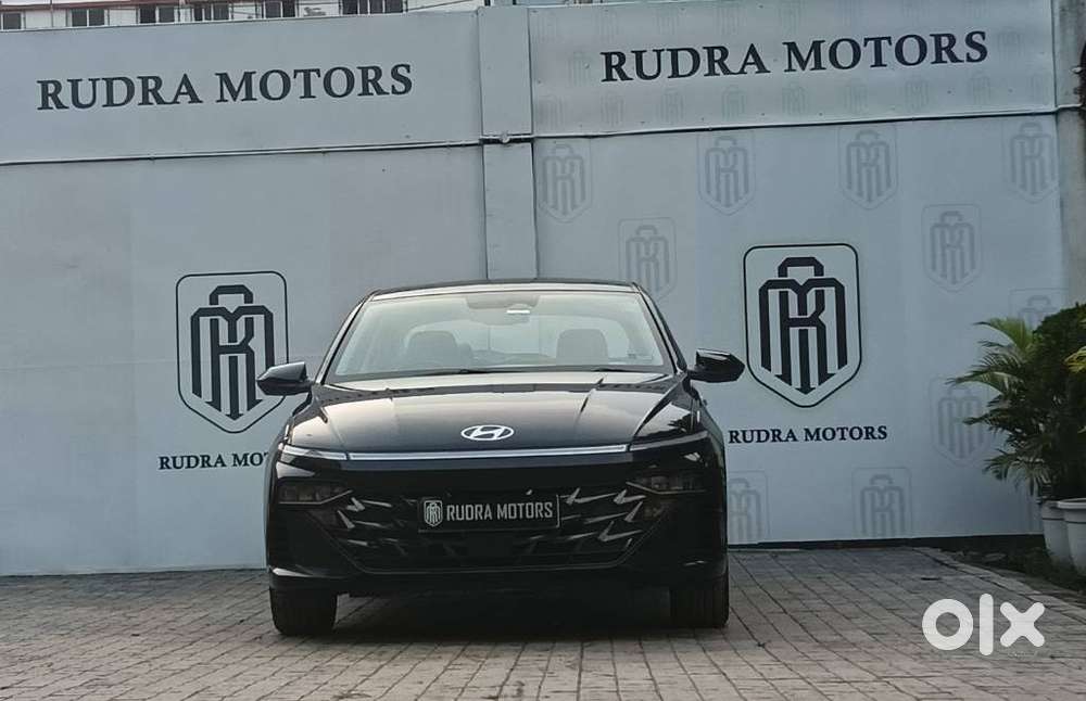 Hyundai Verna Sx (o) 1.5 Vtvt Ivt [2023 - 2026], 2024, Petrol