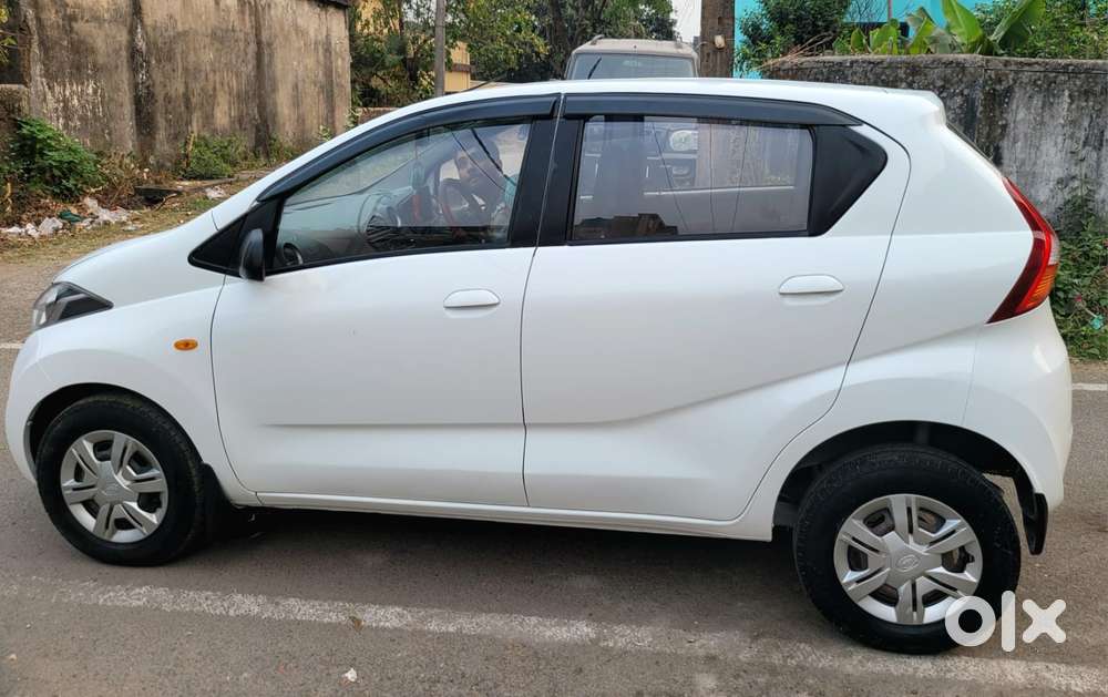 Datsun Redigo Sv 1.0, 2016, Petrol