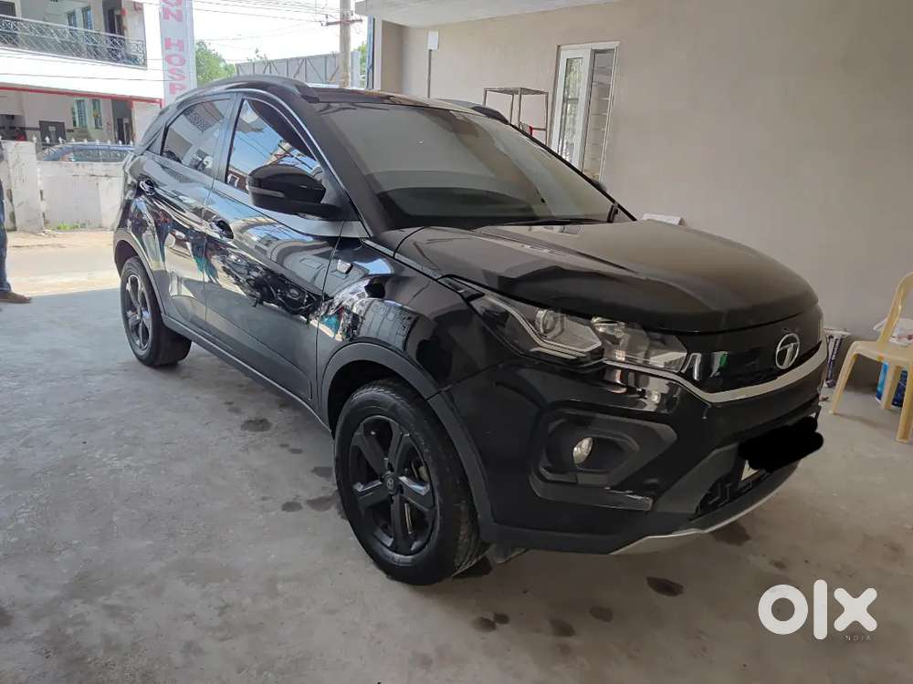 2021 Tata Nexon Dark Edition (top Variant) - Petrol Amt