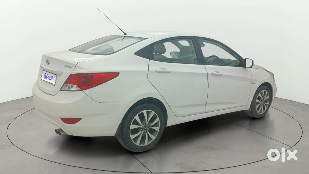 Hyundai Verna Fluidic 1.6 Vtvt Sx Automatic, 2014, Petrol