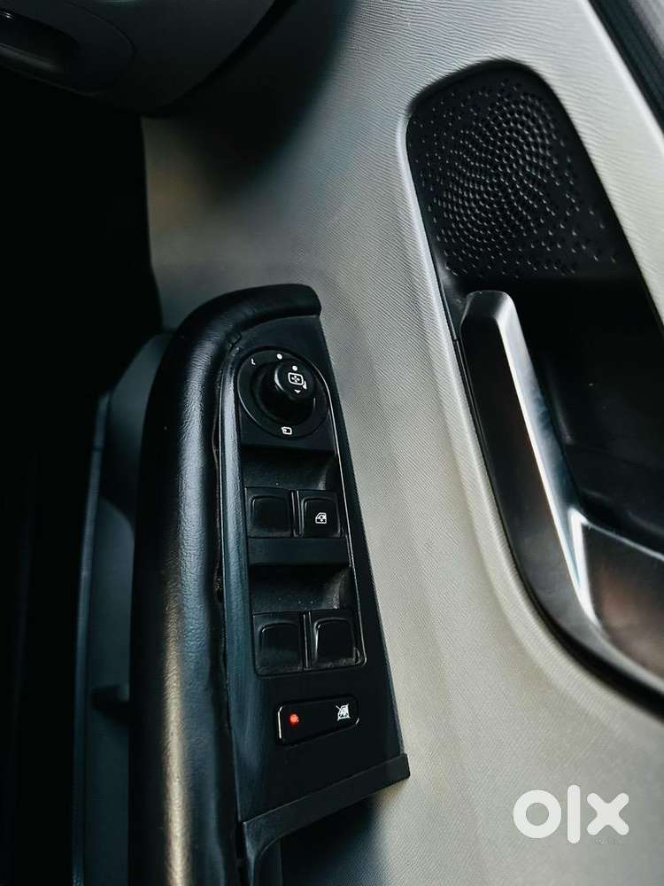 Tata Altroz 2020 Petrol Well Maintained