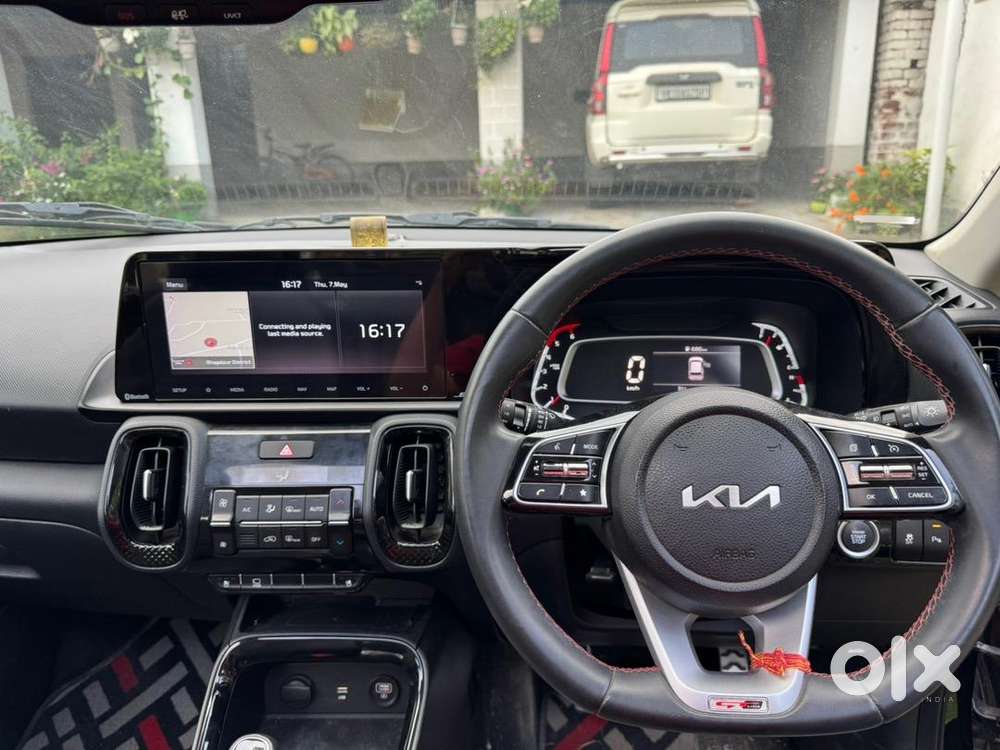 Kia Sonet Top Model 2021 Diesel Well Maintained