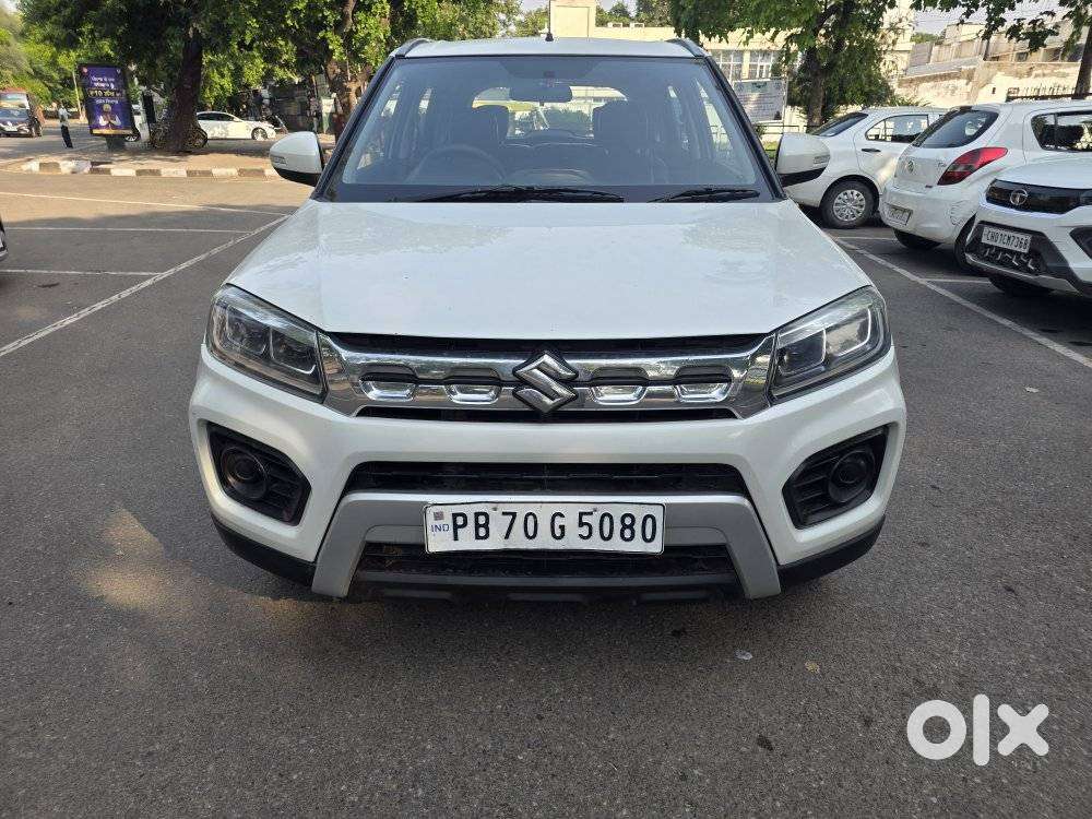 Maruti Suzuki Brezza 1.5 Zxi Plus Smart Hybrid, 2022, Petrol
