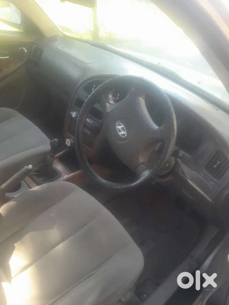 Hyundai Elantra 2004 Petrol 150000 Km Driven