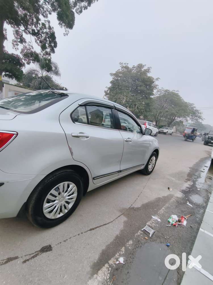 Maruti Suzuki Swift Dzire Vxi(o) Mt, 2019, Cng & Hybrids