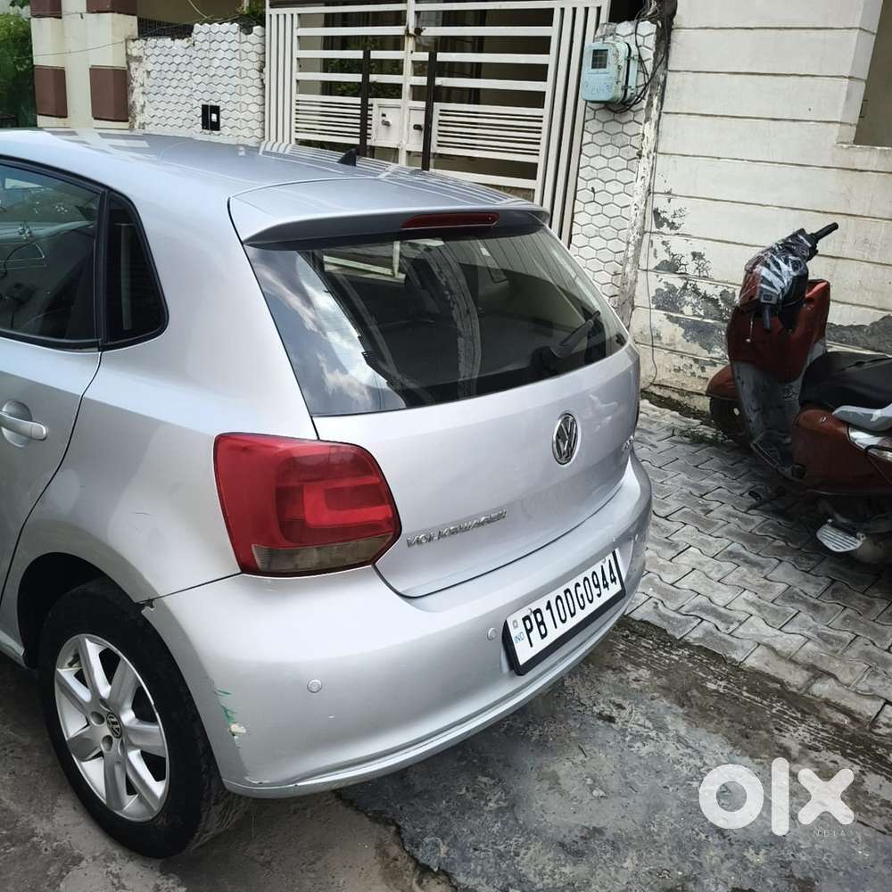 Volkswagen Polo 2011 Odometer 77000 Km