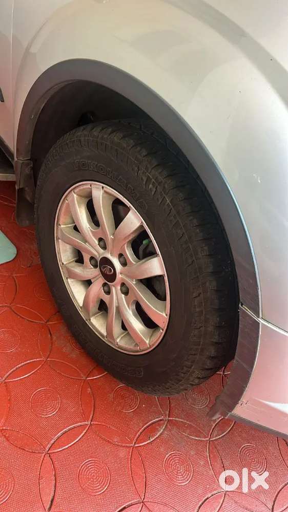 Mahindra Xuv500 W10 Diesel Manual | 2017 | Single Owner | Ka19