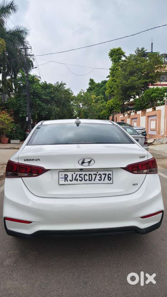 Hyundai Verna 1.6 Sx (o) Crdi At, 2018, Diesel