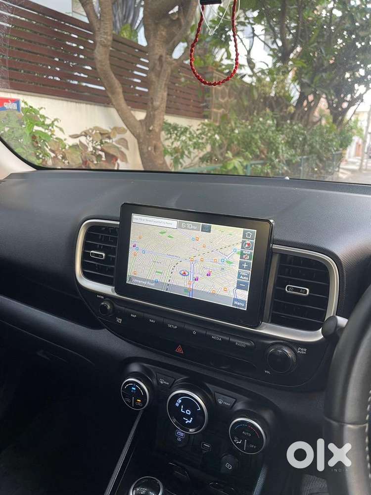 Hyundai Venue Petrol 47000 Km Driven And Well Maintained