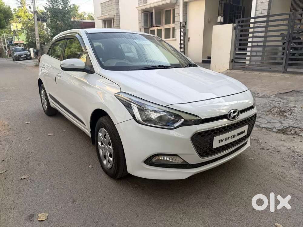 Hyundai Elite I20 Sportz (o) 1.4, 2015, Diesel