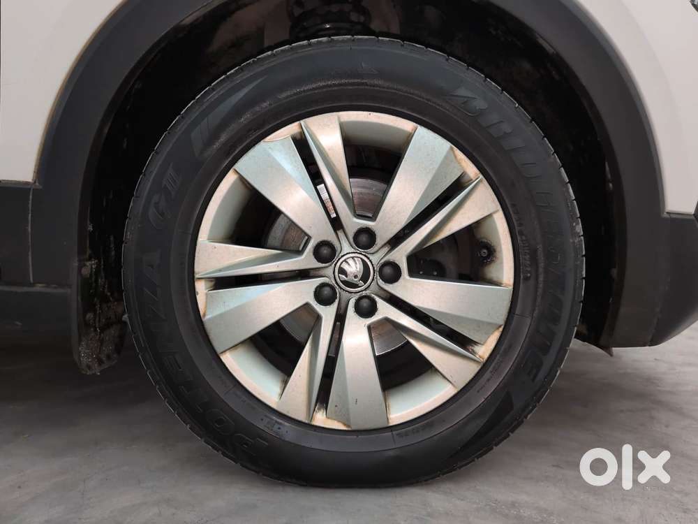 Skoda Kushaq Ambition 1.0l Tsi Mt, 2022, Petrol