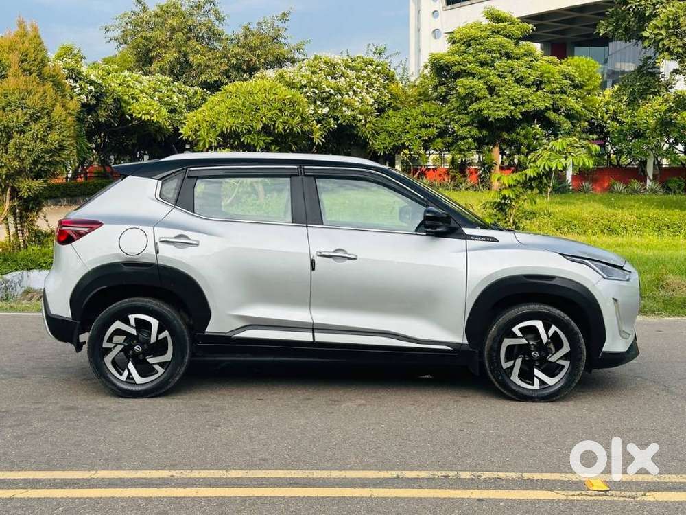 Nissan Magnite 1.0 Xv Executive Turbo Cvt, 2022, Petrol