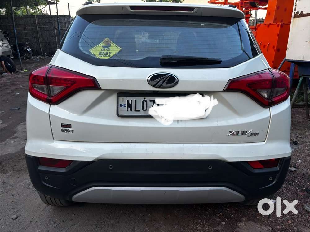 Mahindra Xuv300 2021 Petrol Well Maintained