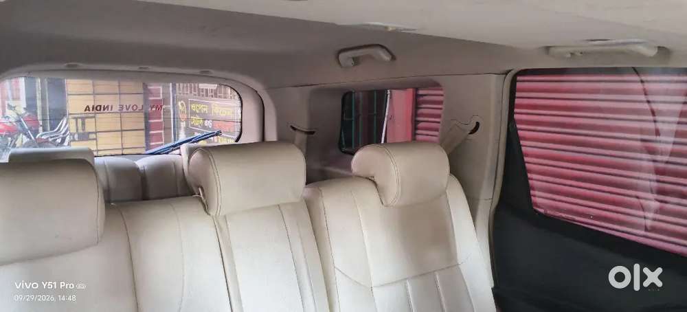 .mahindra Xuv500 1.99 At 2017 Sunroof Top Model