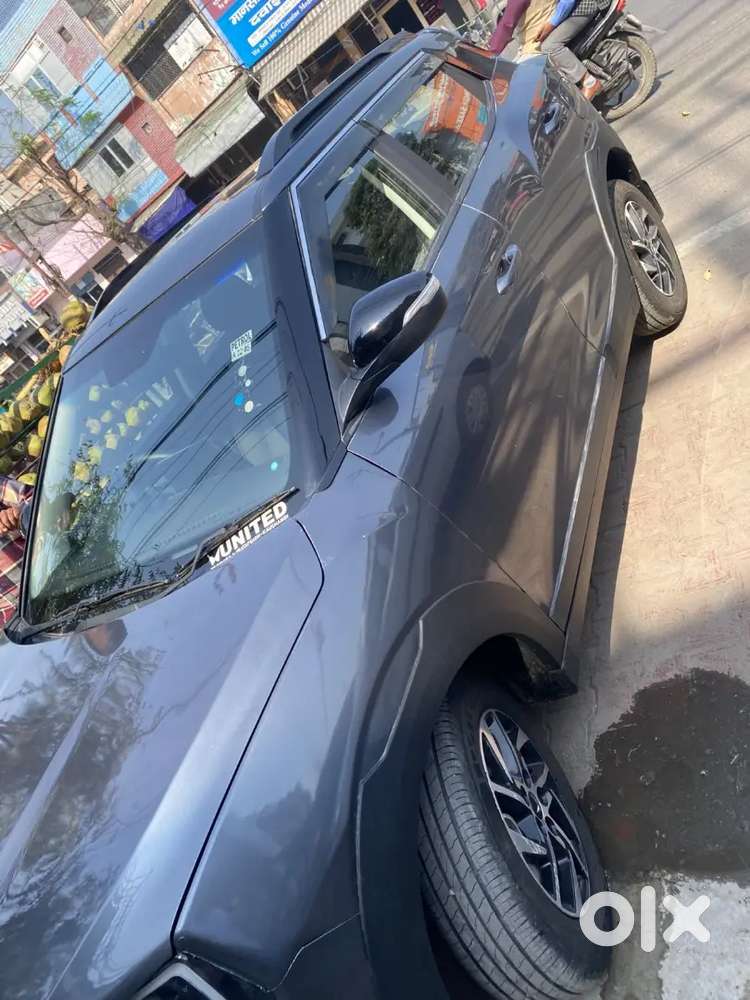 Mahindra Xuv 3xo 2025 Petrol 3000 Km Driven