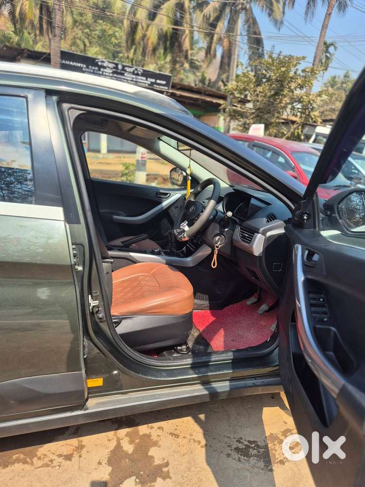 Tata Nexon 1.2 Revotron Xm (s), 2023, Petrol