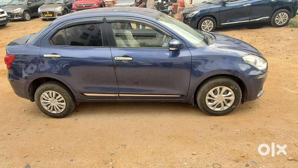 Maruti Suzuki Swift Dzire 1.3 Vxi, 2023, Petrol