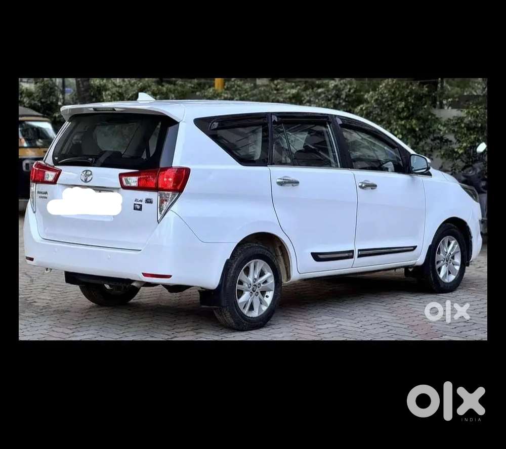 Toyota Innova Crysta 2.4v (2017)- Diesel