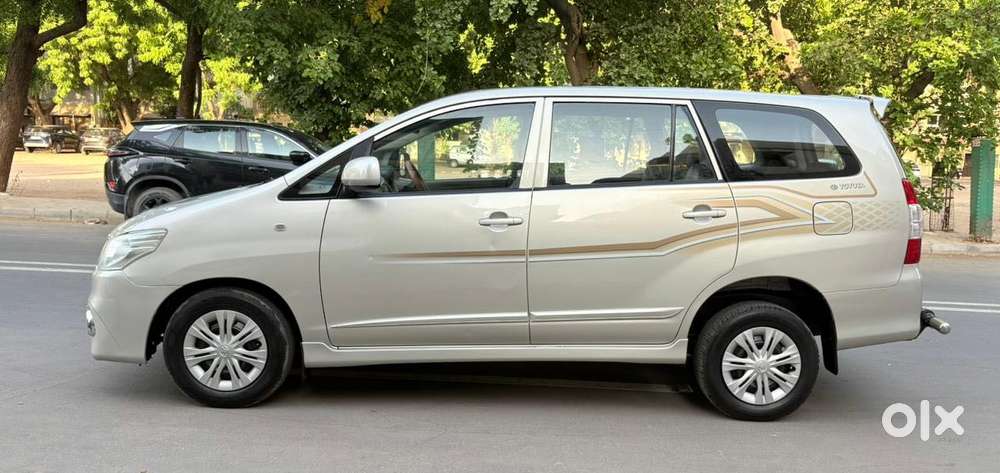 Toyota Innova 2.5 Gx 8 Str Bs-iii, 2016, Diesel
