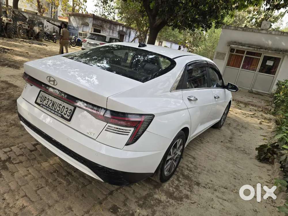 Hyundai Verna 1.5 Petrol 2023