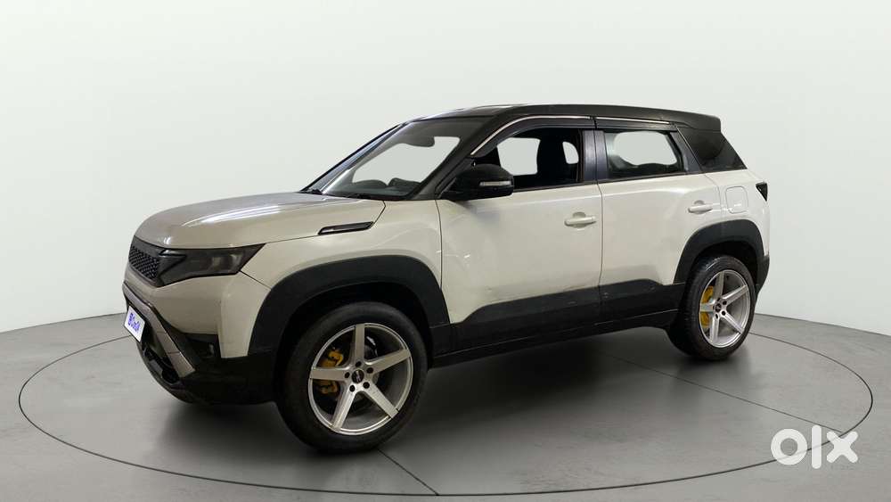 Maruti Suzuki Vitara Brezza 1.5 Vxi At, 2023, Petrol
