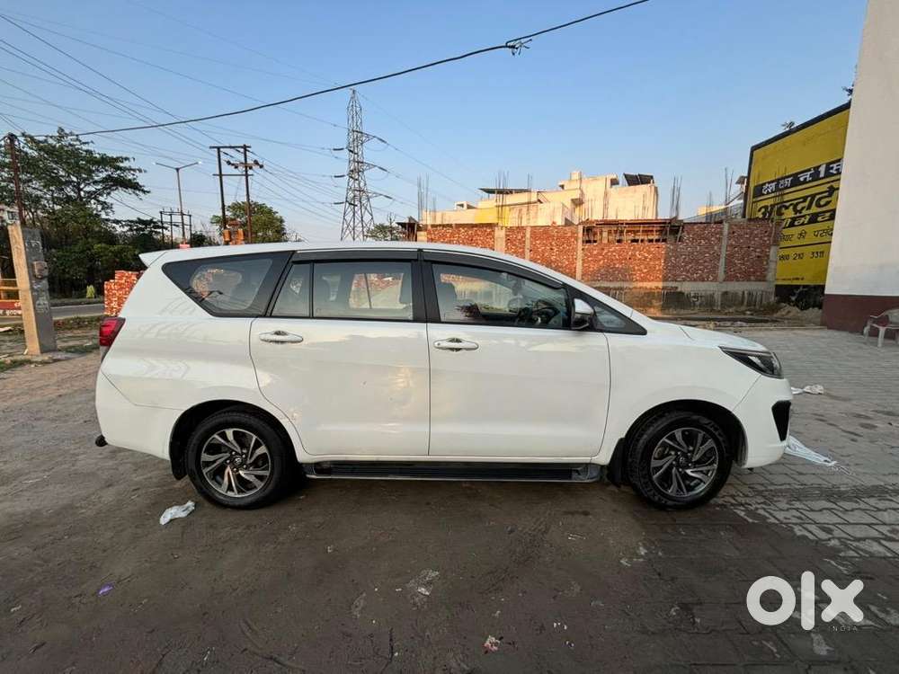 Toyota Innova Crysta 2022 Diesel 82000 Km Driven