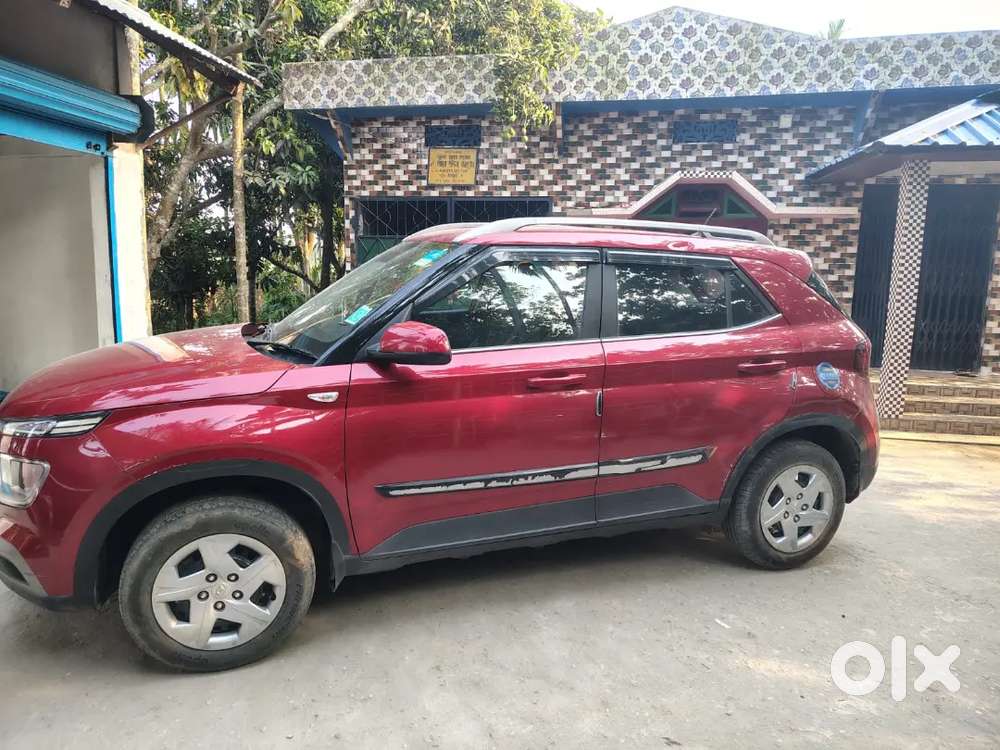 Hyundai New Venue 2021 Petrol 50000 Km Driven