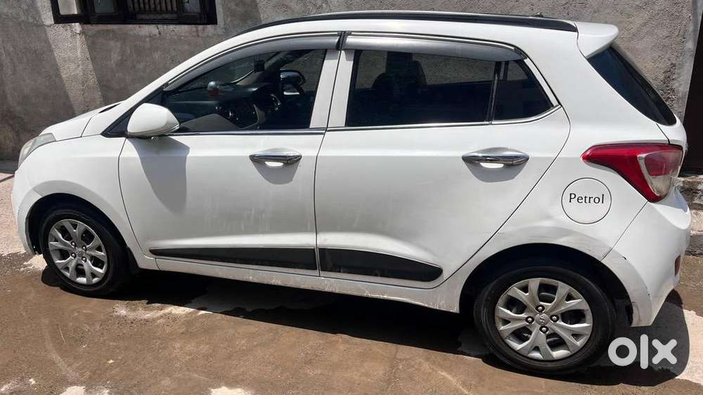 Hyundai Grand I10 2016 Petrol Well Maintained