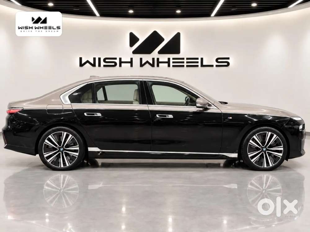 Bmw I7, 2025, Electric