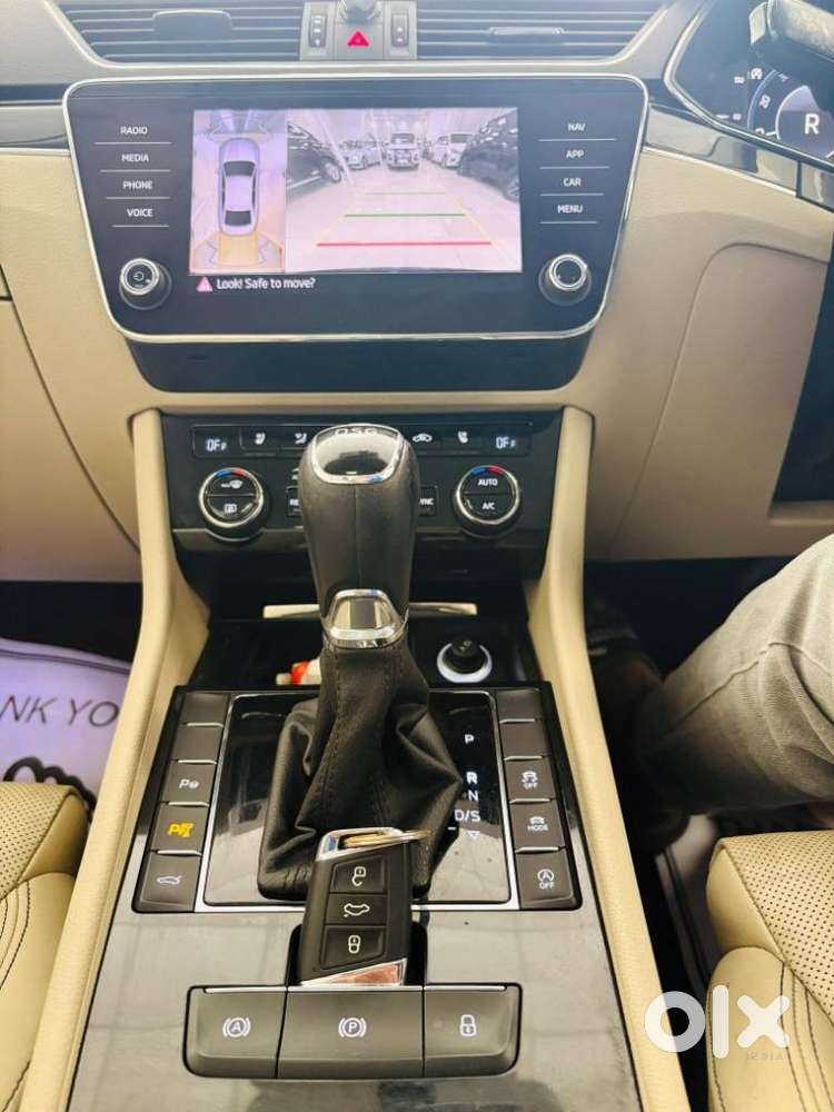 Skoda Superb 2.0 L&k Tsi At, 2021, Petrol