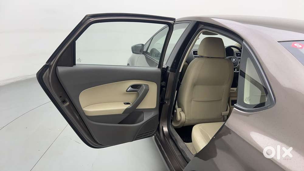 Volkswagen Vento 1.2l Tsi Highline Plus At Petrol, 2018, Petrol