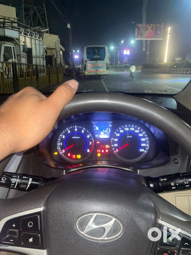 Hyundai Verna Petrol 2013