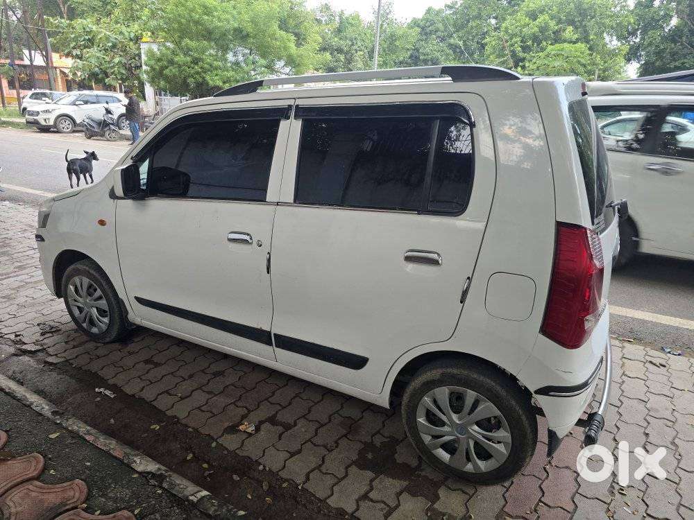 Maruti Suzuki Wagon R Vxi 1.2, 2016, Cng & Hybrids