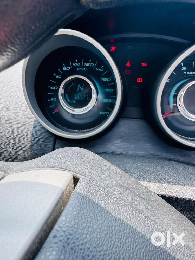 Mahindra Xuv500 2015 Diesel 75000 Km Driven