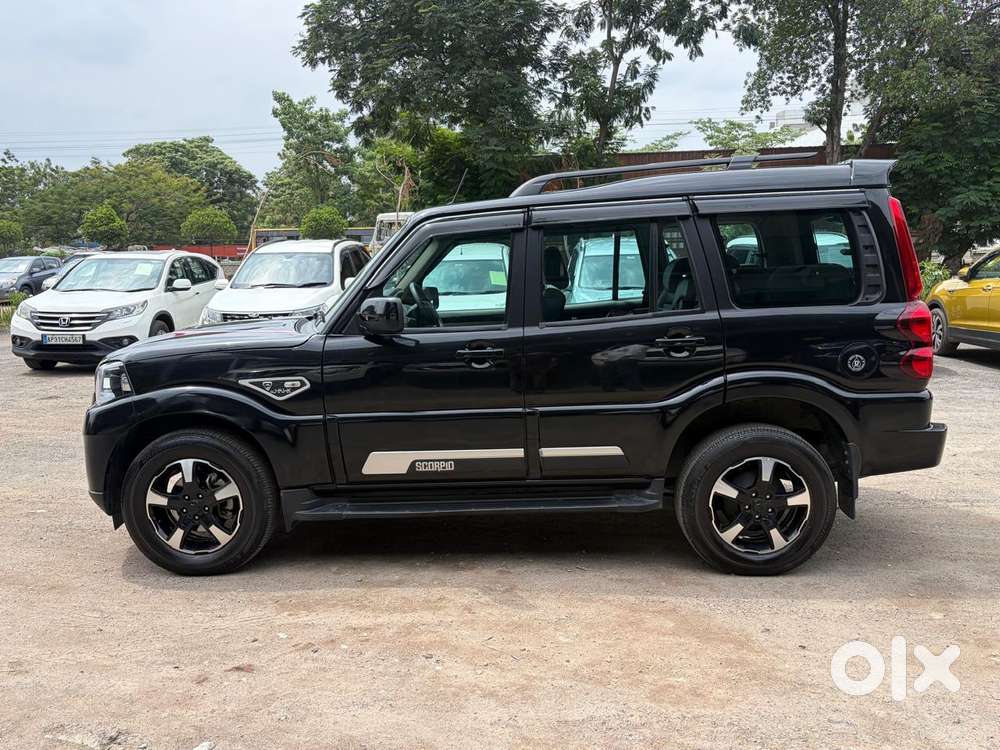 Mahindra Scorpio Classic 2.2 S 11 Mt 7 Str, 2023, Diesel