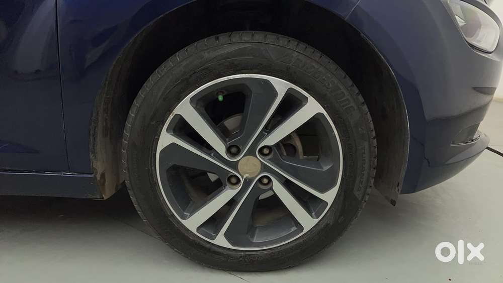 Tata Altroz 1.2 Xz Plus Petrol, 2023, Petrol