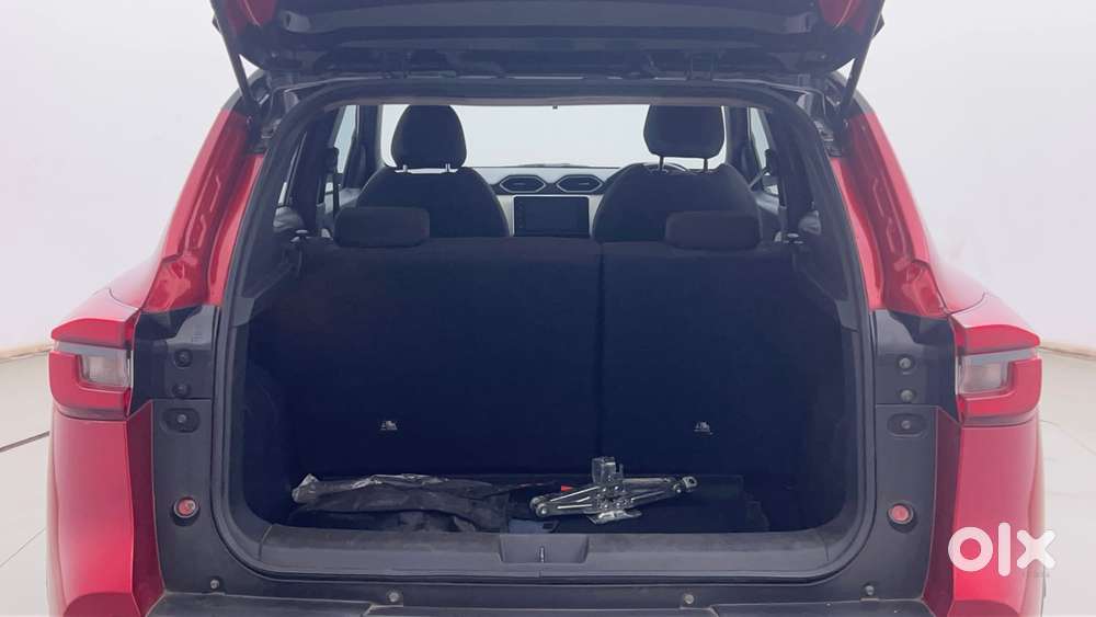 Nissan Magnite 1.0 Xv Dual Tone, 2023, Petrol