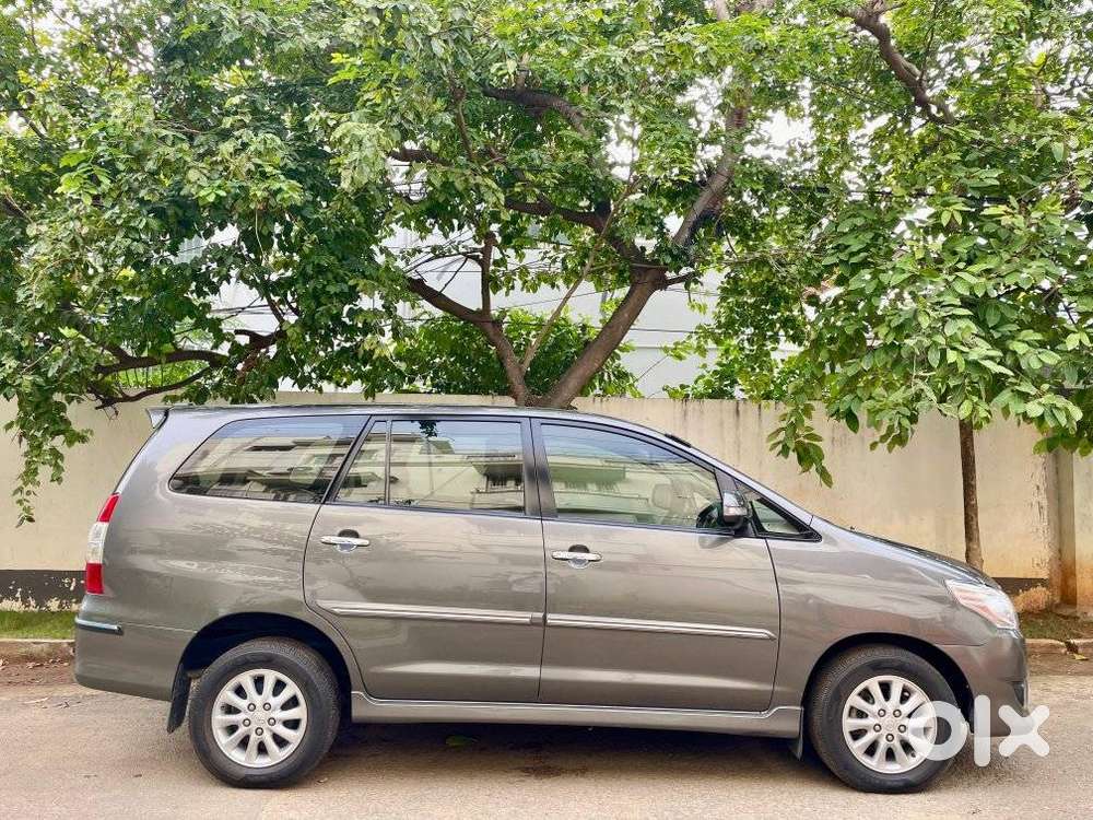 Toyota Innova 2.5 V 7 Str, 2013, Diesel