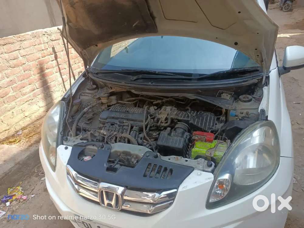 Honda Amaze 2015 Petrol Cng On Pepar Good Condition