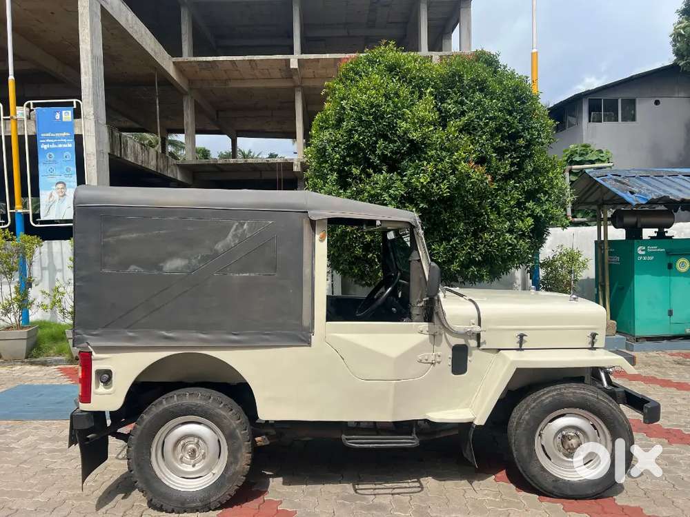 Mahindra Jeep 1995