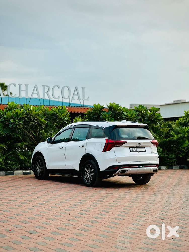 Mahindra Xuv700 2.2 Ax 7 Diesel At Luxury Pack Str, 2023, Diesel
