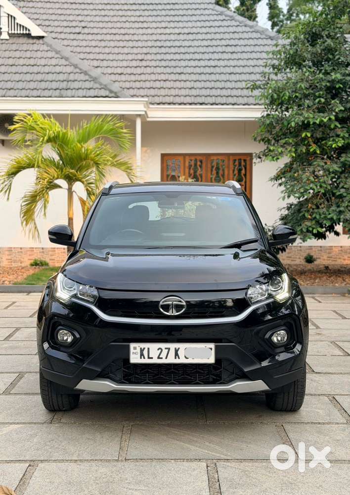Tata Nexon 1.5 Revotorq Xza Plus Luxs Red Dark Edition Amt, 2021, Pe..