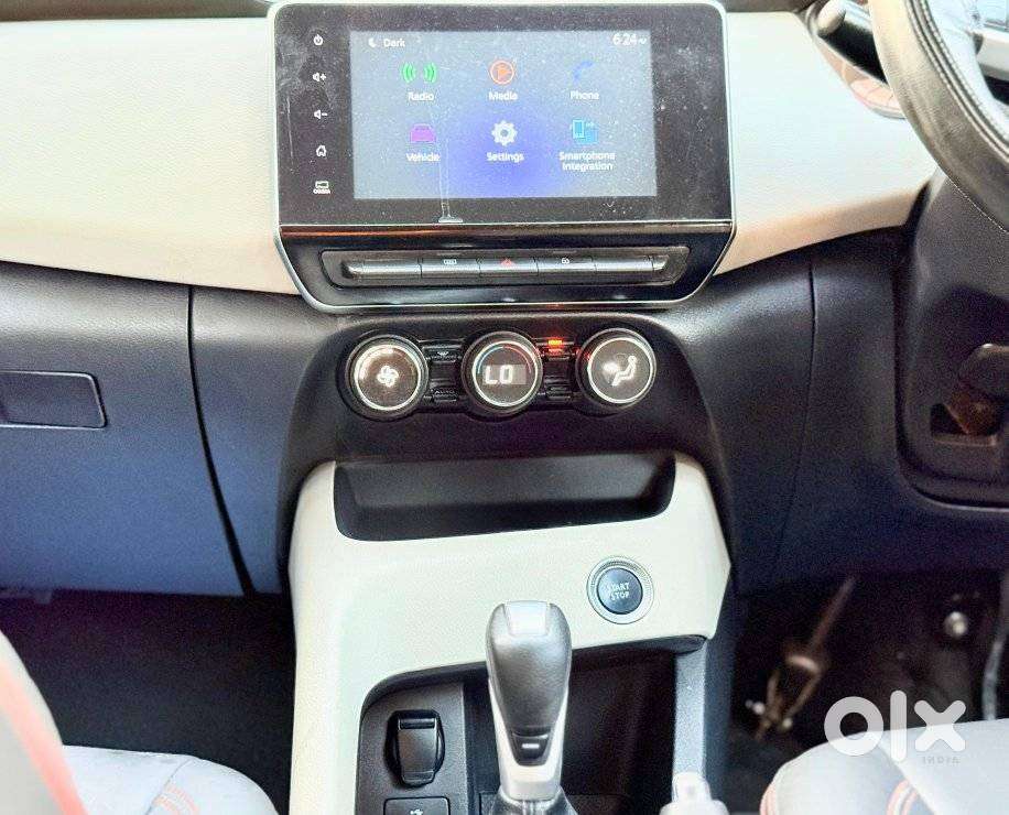 Nissan Magnite 1.0 Xv Premium Turbo Cvt, 2022, Petrol